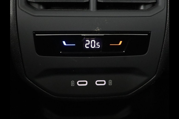 Seat Leon 1.0 eTSI Style | Trekhaak | Camera | Carplay | Full LED | Navigatie | Cruise control | Parkeerhulp | Climate control | Bluetooth