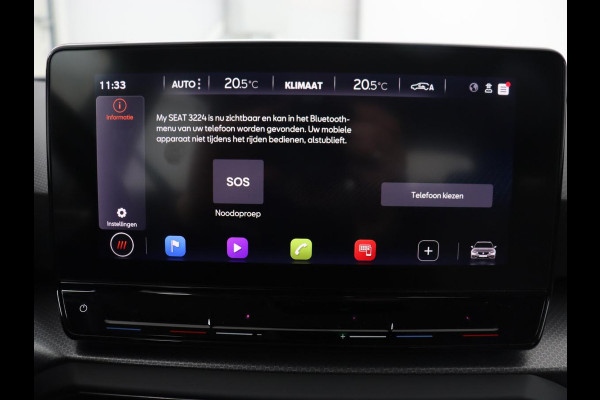 Seat Leon 1.0 eTSI Style | Trekhaak | Camera | Carplay | Full LED | Navigatie | Cruise control | Parkeerhulp | Climate control | Bluetooth