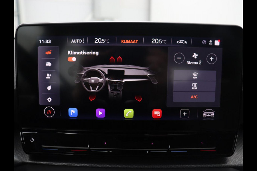 Seat Leon 1.0 eTSI Style | Trekhaak | Camera | Carplay | Full LED | Navigatie | Cruise control | Parkeerhulp | Climate control | Bluetooth