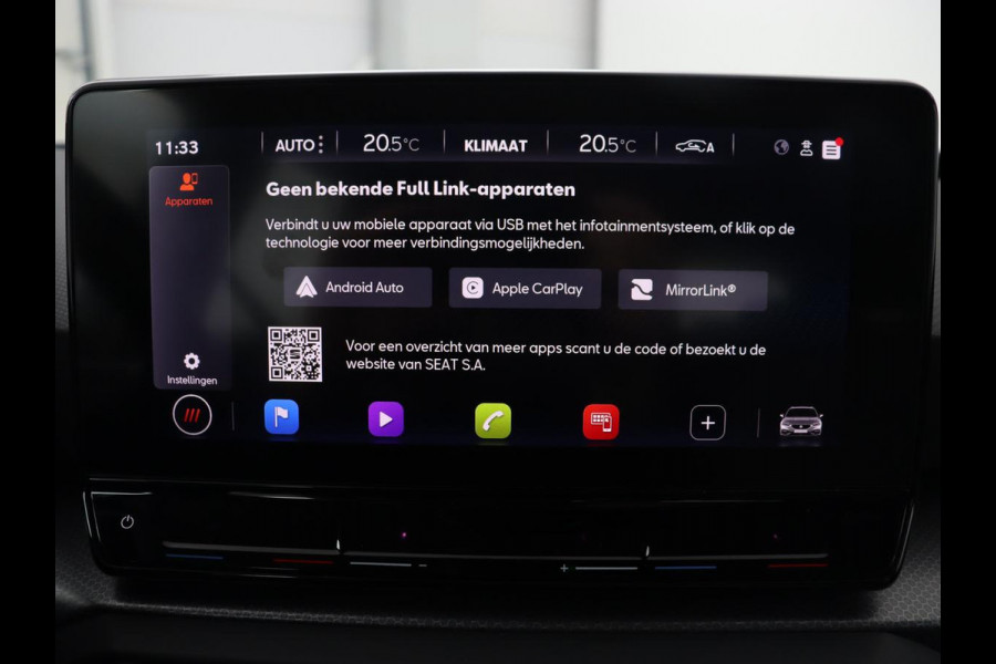 Seat Leon 1.0 eTSI Style | Trekhaak | Camera | Carplay | Full LED | Navigatie | Cruise control | Parkeerhulp | Climate control | Bluetooth