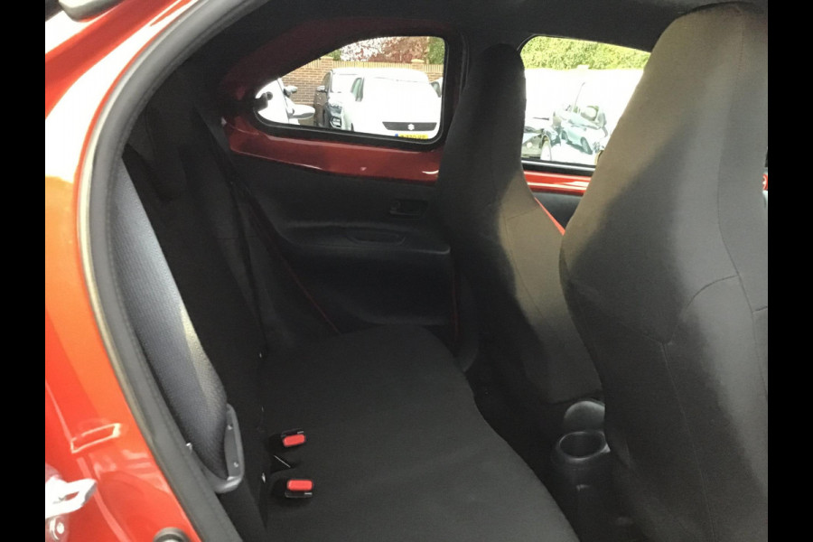 Toyota Aygo X 1.0 VVT-i S-CVT Pulse Apple/Cruise/camera/stoelverw