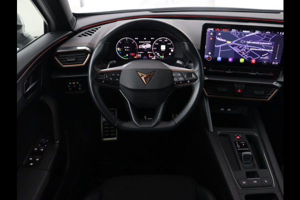 CUPRA Formentor 1.4 eHybrid VZ | 245pk | Stoelverwarming | Adaptive cruise | Memory | Camera | Navigatie | Sfeerverlichting | Keyless | Full LED | Sportstoelen | PHEV | Plug In