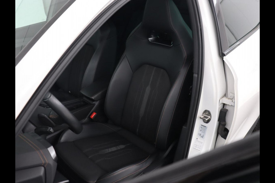 CUPRA Formentor 1.4 eHybrid VZ | 245pk | Stoelverwarming | Adaptive cruise | Memory | Camera | Navigatie | Sfeerverlichting | Keyless | Full LED | Sportstoelen | PHEV | Plug In