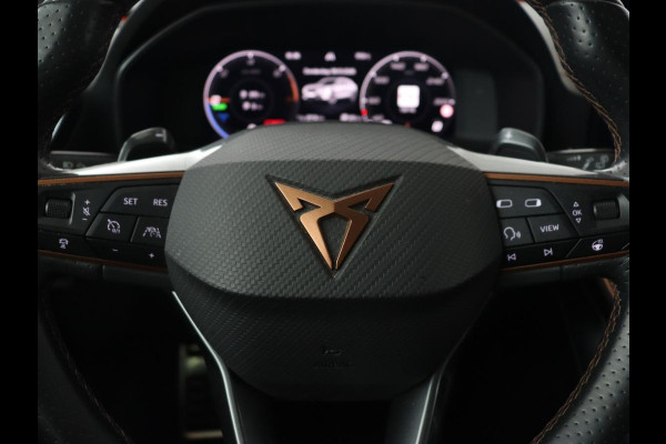 CUPRA Formentor 1.4 eHybrid VZ | 245pk | Stoelverwarming | Adaptive cruise | Memory | Camera | Navigatie | Sfeerverlichting | Keyless | Full LED | Sportstoelen | PHEV | Plug In