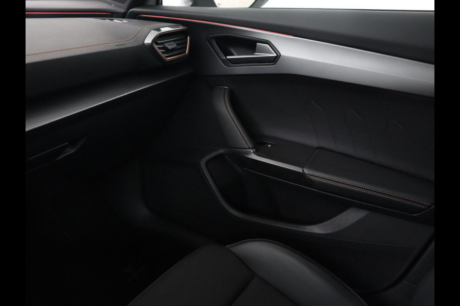 CUPRA Formentor 1.4 eHybrid VZ | 245pk | Stoelverwarming | Adaptive cruise | Memory | Camera | Navigatie | Sfeerverlichting | Keyless | Full LED | Sportstoelen | PHEV | Plug In