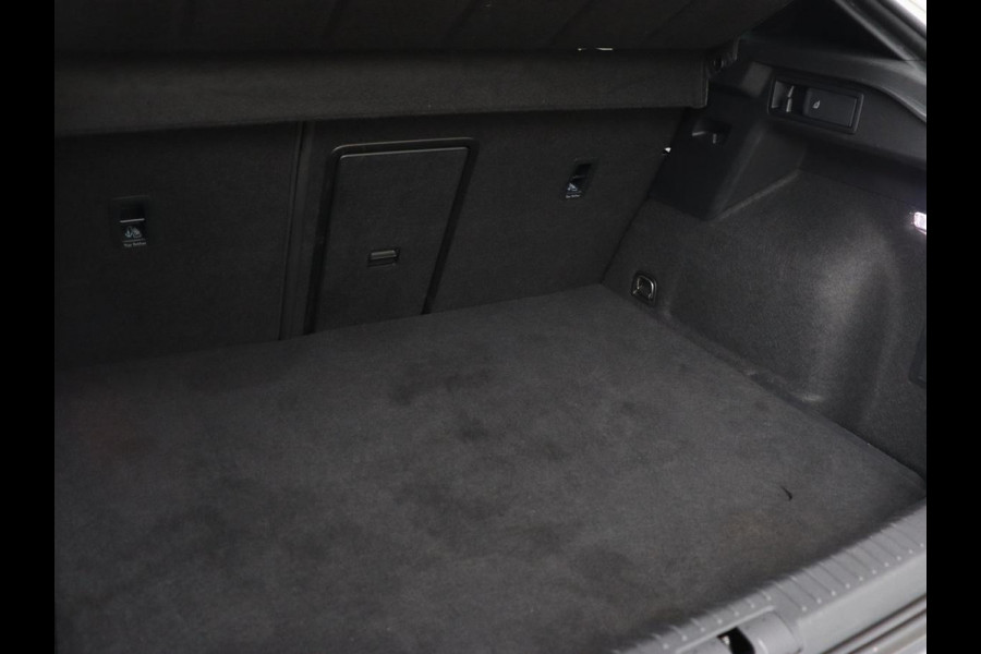 CUPRA Formentor 1.4 eHybrid VZ | 245pk | Stoelverwarming | Adaptive cruise | Memory | Camera | Navigatie | Sfeerverlichting | Keyless | Full LED | Sportstoelen | PHEV | Plug In