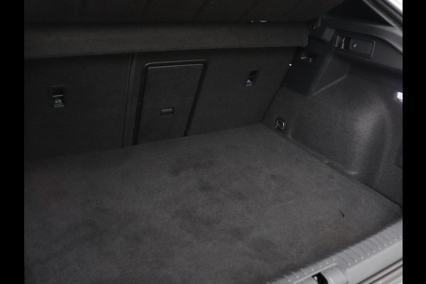 CUPRA Formentor 1.4 eHybrid VZ | 245pk | Stoelverwarming | Adaptive cruise | Memory | Camera | Navigatie | Sfeerverlichting | Keyless | Full LED | Sportstoelen | PHEV | Plug In