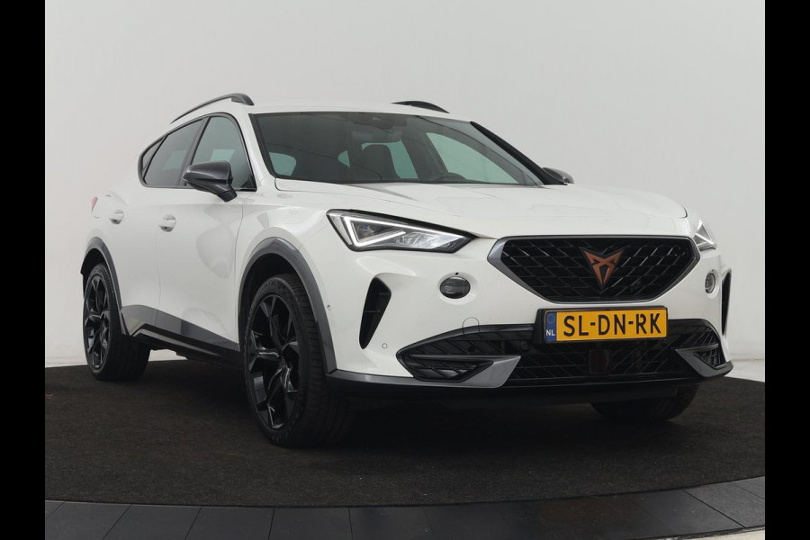 CUPRA Formentor 1.4 eHybrid VZ | 245pk | Stoelverwarming | Adaptive cruise | Memory | Camera | Navigatie | Sfeerverlichting | Keyless | Full LED | Sportstoelen | PHEV | Plug In