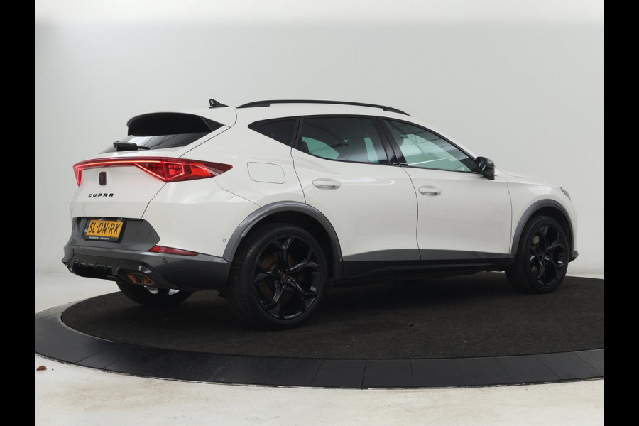 CUPRA Formentor 1.4 eHybrid VZ | 245pk | Stoelverwarming | Adaptive cruise | Memory | Camera | Navigatie | Sfeerverlichting | Keyless | Full LED | Sportstoelen | PHEV | Plug In