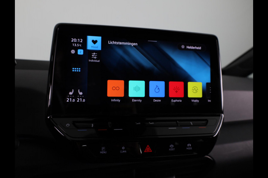 Volkswagen ID.3 First 58 kWh 204 PK | Steunhaak | Navigatie | Parkeersensoren | Stoelverwarming