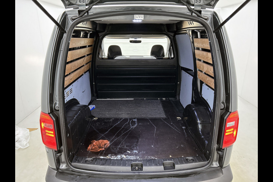 Volkswagen Caddy 2.0 TDI L1H1 BMT 4Motion Comfortline | 150PK | NL-Auto | Carplay | StoelverW | TrekH | Goed onderH |