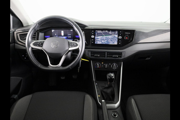 Volkswagen Polo 1.0 TSI Life 95PK | Navigatie | Parkeersensoren | L.M velgen | Digitaal dashboard