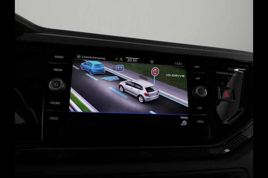 Volkswagen Polo 1.0 TSI Life 95PK | Navigatie | Parkeersensoren | L.M velgen | Digitaal dashboard