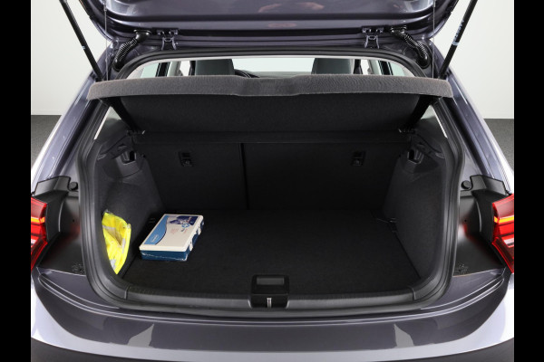 Volkswagen Polo 1.0 TSI Life 95PK | Navigatie | Parkeersensoren | L.M velgen | Digitaal dashboard