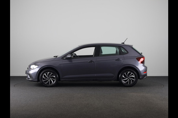 Volkswagen Polo 1.0 TSI Life 95PK | Navigatie | Parkeersensoren | L.M velgen | Digitaal dashboard