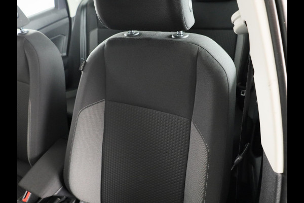 Volkswagen Polo 1.0 TSI Life 95PK | Navigatie | Parkeersensoren | L.M velgen | Digitaal dashboard