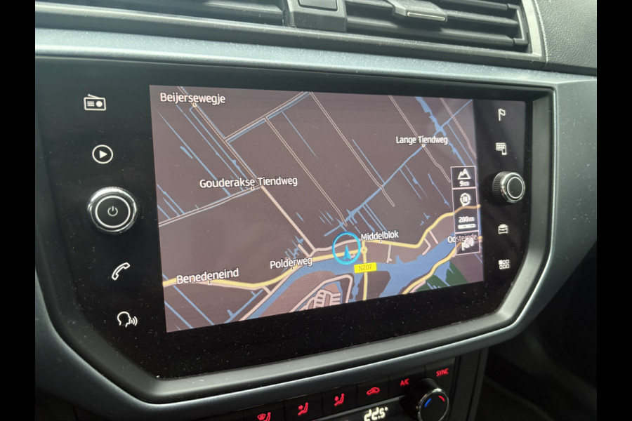 Seat Arona 1.0 TSi 95pk Style Business Intense KEYLESS/CAMERA/NAVI/CARPLAY/PDC