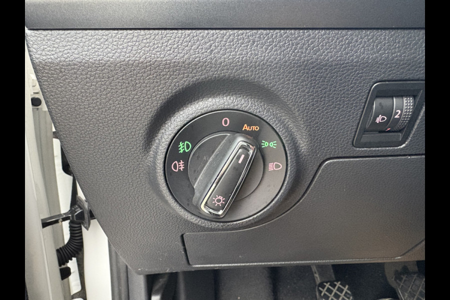 Seat Arona 1.0 TSi 95pk Style Business Intense KEYLESS/CAMERA/NAVI/CARPLAY/PDC