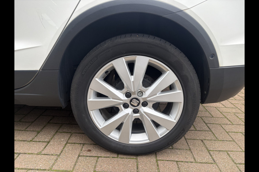 Seat Arona 1.0 TSi 95pk Style Business Intense KEYLESS/CAMERA/NAVI/CARPLAY/PDC