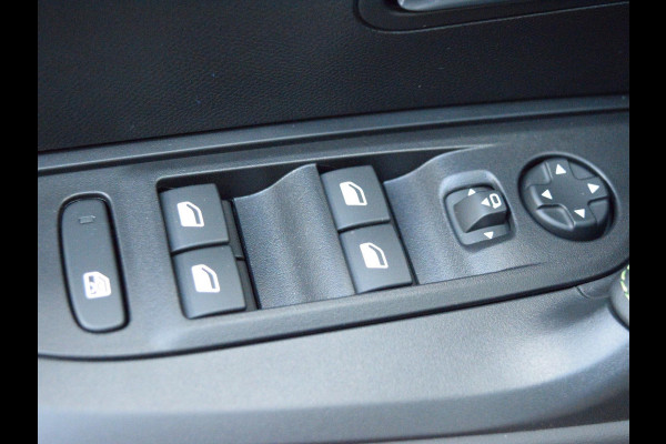 Peugeot 2008 1.2 Hybrid 145 GT | camera + sensoren V+A | 8 jaar garantie | adaptieve cruise control | stoelverwarming met massagefunctie