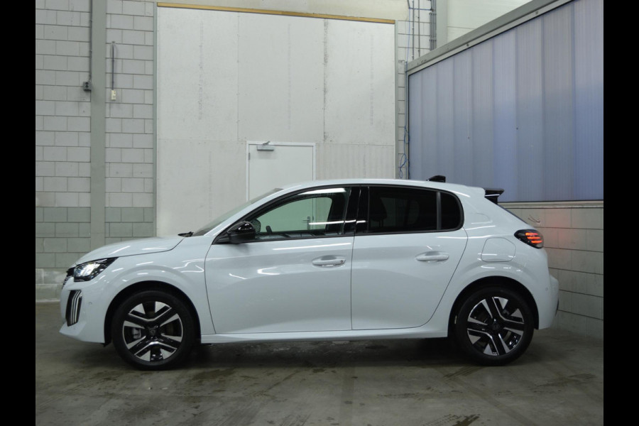 Peugeot 208 1.2 Hybrid 110 e-DCS6 Allure Private lease actie: € 376,- p/m o.b.v 48 mnd en 5.000 km per jaar  ACHTERUITRIJCAMERA MET SENSOREN | NAVIGATIE & CARPLAY | E.C.C. |