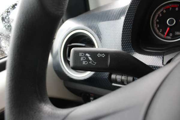 Volkswagen up! 1.0 BMT move up! | 5 Deurs | Dealeronderhouden | Airco |