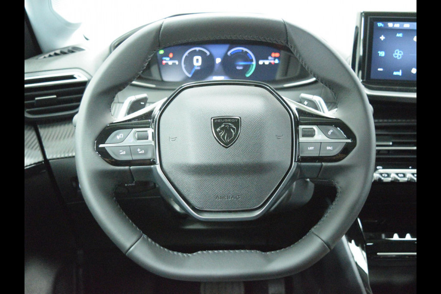 Peugeot 208 1.2 Hybrid 110 e-DCS6 Allure | Private lease actie: € 376,- p/m o.b.v. 48 mnd en 5.000 km per jaar| camera + sensoren V+A | navigatie | cruise control | carplay | E.C.C.