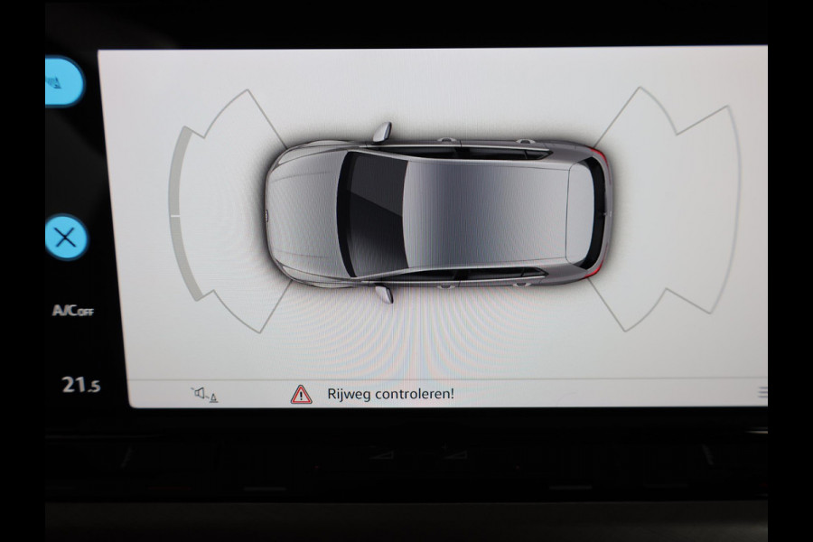 Volkswagen Golf 1.0 TSI Life 110pk 6bak| Navigatie| LM-velgen| Keyless start| Parksensors