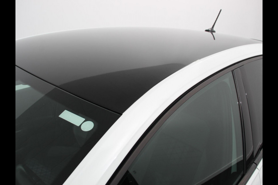 Volkswagen Polo 1.0 TSI R-Line DSG Navigatie App Connect Climate Control DAB LED Parkeer sensoren Cruise control adaptive Lichtmetalen velgen