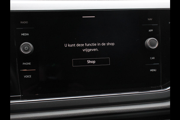 Volkswagen Polo 1.0 TSI R-Line DSG Navigatie App Connect Climate Control DAB LED Parkeer sensoren Cruise control adaptive Lichtmetalen velgen