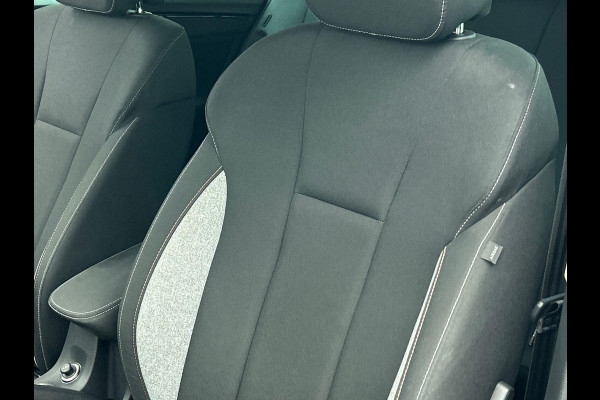 Škoda Kamiq 1.0 TSI Business Edition DSG | Navigatie | Climate control | Cruise control | LED | Keyless | Achteruitrijcamera | Parkeersensoren | Apple Carplay/ Android Auto | Radio