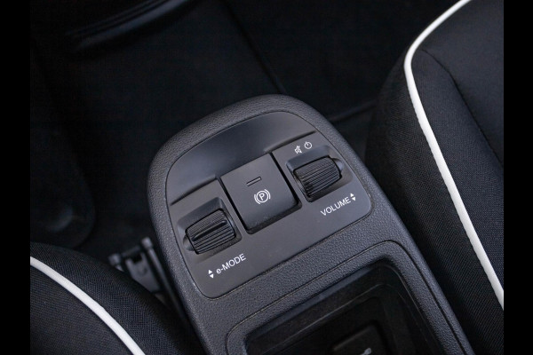 Fiat 500E 42 kWh | 17% Bijtelling | Clima | Cruise | Pack Winter | BSM | 16" | LED | Apple Carplay