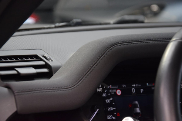 Land Rover Defender 110 3.0 D300 110 X-Dynamic 6-Cill Panoramadak|Lane-Assist|5-pers|22 inch|301pk!!