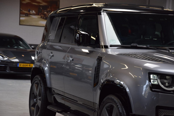 Land Rover Defender 110 3.0 D300 110 X-Dynamic 6-Cill Panoramadak|Lane-Assist|5-pers|22 inch|301pk!!