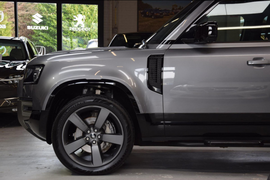 Land Rover Defender 110 3.0 D300 110 X-Dynamic 6-Cill Panoramadak|Lane-Assist|5-pers|22 inch|301pk!!