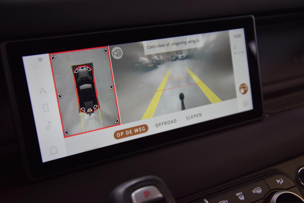 Land Rover Defender 110 3.0 D300 110 X-Dynamic 6-Cill Panoramadak|Lane-Assist|5-pers|22 inch|301pk!!