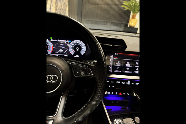 Audi A3 Sportback 35 TFSI Edition One 3x S-Line|PANO|AMBI LIGHTS|MATRIX|KEYLESS