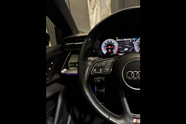 Audi A3 Sportback 35 TFSI Edition One 3x S-Line|PANO|AMBI LIGHTS|MATRIX|KEYLESS