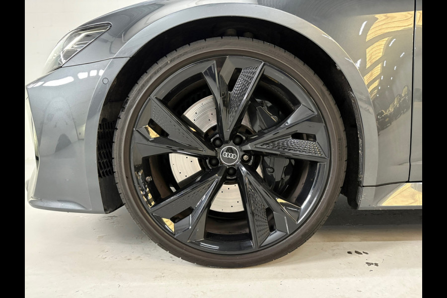 Audi RS6 quattro PANO, 4WS, Carbon (Fabrieks garantie tot 2026)
