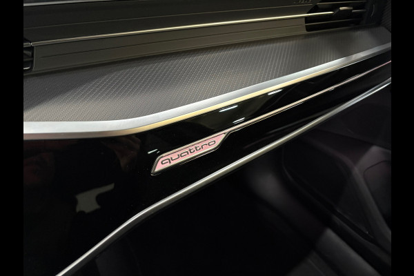 Audi RS6 quattro PANO, 4WS, Carbon (Fabrieks garantie tot 2026)