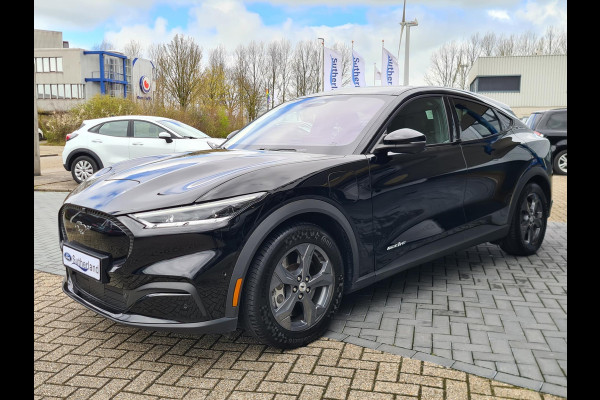 Ford Mustang Mach-E Extended RWD 98 kWh 294pk | Technology Pack Plus | Panoramadak | Winterpack | Adaptieve Cruise