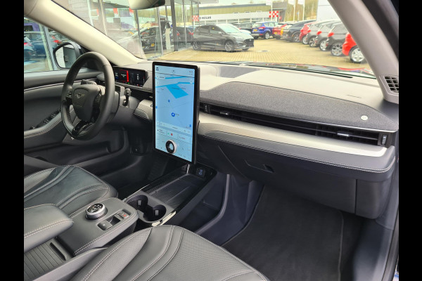 Ford Mustang Mach-E Extended RWD 98 kWh 294pk | Technology Pack Plus | Panoramadak | Winterpack | Adaptieve Cruise