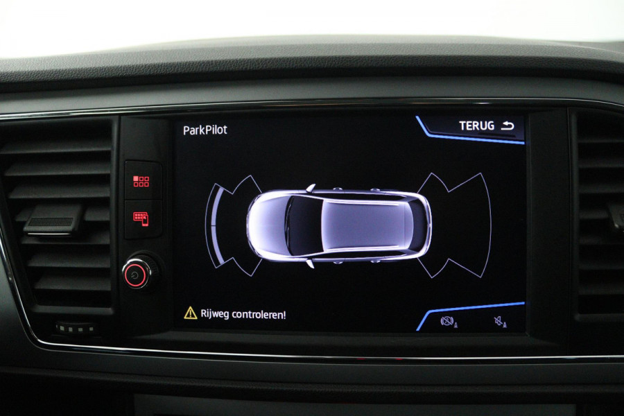 Seat ✅ Leon ST 1.5 TSI Xcellence Business Intense (DIGITALE COCKPIT, CRUISE CONTROL, NAVIGATIE CARPLAY, PARKEERSENSOREN)