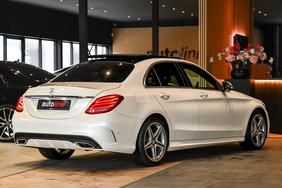Mercedes-Benz C-Klasse 180 AMG-Line. Pano, Burmester, Camera, Sfeer, 9-Traps, Diamond White Pearl!