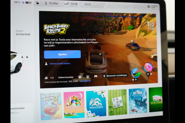 Tesla Model 3 SR+ 60kWh 326PK Trekhaak AutoPilot Premium-Luidsprekers Leer PanoramaDak Adaptive Cruise Lmv 18" Camera's Elektr.-Stuur+Stoelen+ SOH 85% Ecc Navi Led DAB Voorverwarmen interieur via App Keyless One-Pedal-Drive Origineel Nederlandse Auto 1.584KG Trekgewicht 1.000kg.