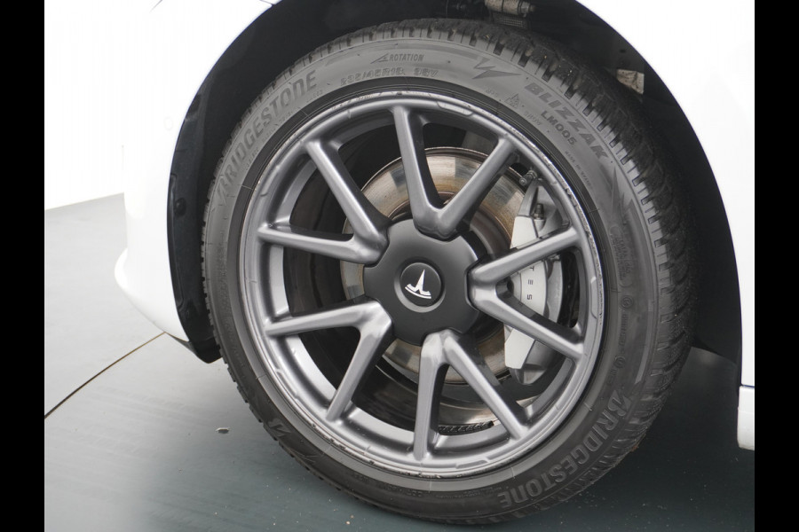 Tesla Model 3 SR+ 60kWh 326PK Trekhaak AutoPilot Premium-Luidsprekers Leer PanoramaDak Adaptive Cruise Lmv 18" Camera's Elektr.-Stuur+Stoelen+ SOH 85% Ecc Navi Led DAB Voorverwarmen interieur via App Keyless One-Pedal-Drive Origineel Nederlandse Auto 1.584KG Trekgewicht 1.000kg.