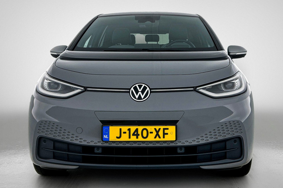 Volkswagen ID.3 First Plus 58 kWh (TREKHAAK, SFEERVERLICHTING, CAMERA, STOELVERWARMING, MATRIX)