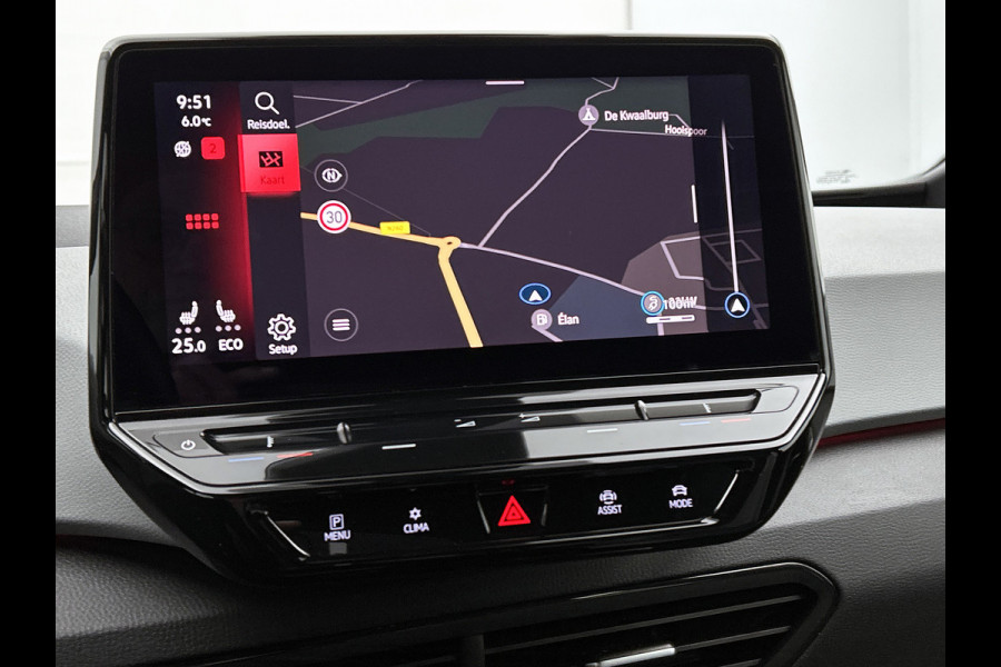 Volkswagen ID.3 First Plus 58 kWh (TREKHAAK, SFEERVERLICHTING, CAMERA, STOELVERWARMING, MATRIX)