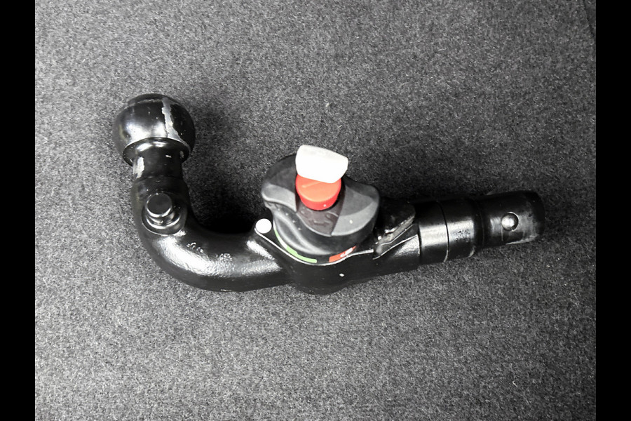 Volkswagen ID.3 First Plus 58 kWh (TREKHAAK, SFEERVERLICHTING, CAMERA, STOELVERWARMING, MATRIX)