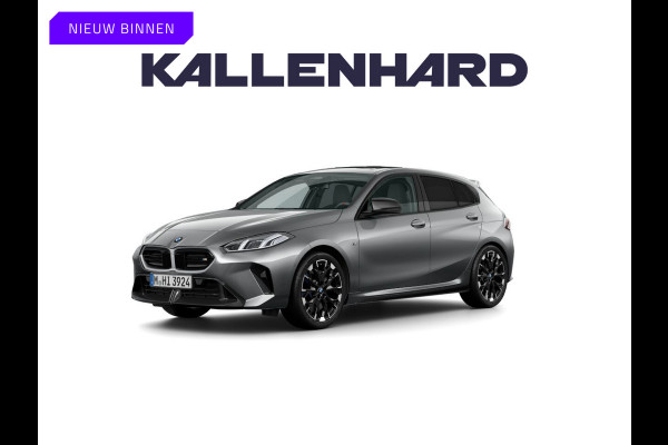BMW 1-serie M135 xDrive - Pano - Driving Ass - Harman Kardon - Camera